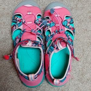 Used Keen eater shoes/sandals